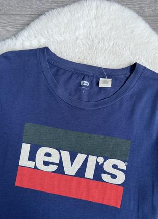 Levi’s женская фирменная футболка р. s Льбайс7 фото