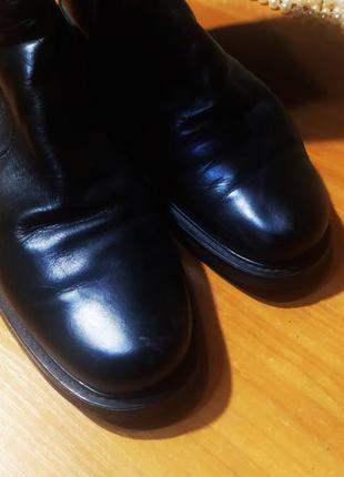 Крутезные стильные полусапоги кожаные ботинки черное полусапоги на тракторной подошве новые кожа кожа4 фото
