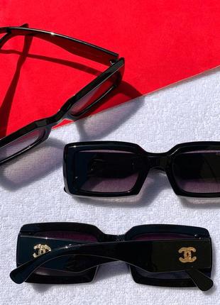 Чорні квадратні сонцезахисні окуляри у стилі шанель