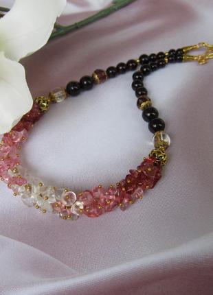 Колье из кварца, хрусталя, граната " гранатовый каприс"