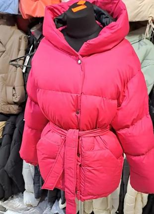 Зимняя удлиненная куртка оверсайз с капюшоном10 фото