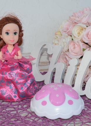 Фирменная кукла cupcake surprise серии ароматные капкейки1 фото