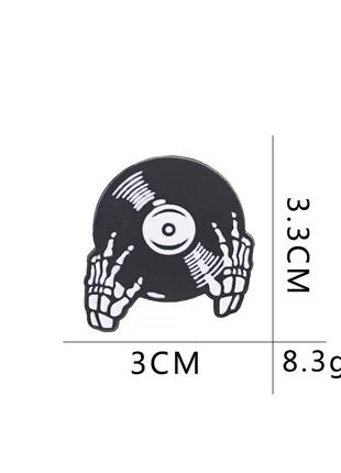 Пин готика на одежду / значок dj / брошь3 фото