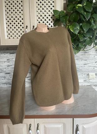 Теплый шерстяной свитер унисекс