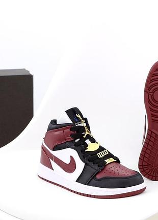 Женские кроссовки nike air jordan 1 mid bordo black white 36-37-38-39-40-41
