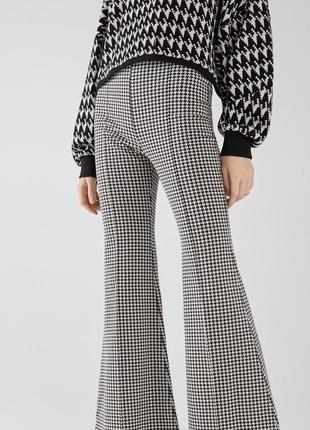 Брюки bershka гусиная лапка трикотаж  черно-белые