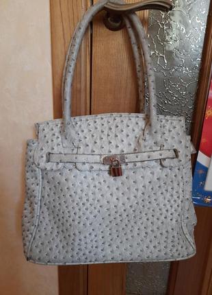 Красива сумка у відмінному стані