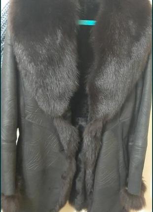 Натуральна чорна дублянка укараїнського  бренду fabeti з овчини1 фото