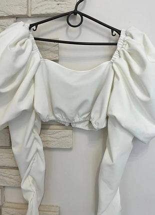 Кроп-топ з рукавами