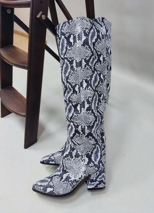 Кожаные высокие сапоги ботфорты на каблуке из натуральной кожи7 фото