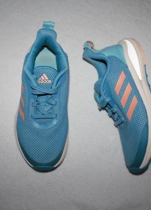 Кроссовки фирмы adidas 35 размер по стельке 22 см.