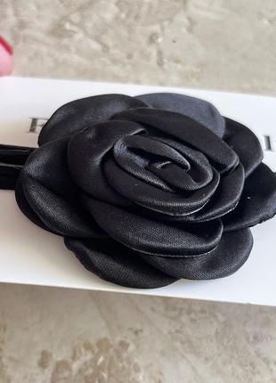 Оригинальный чокер роза на шею9 фото