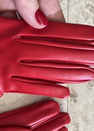 Крутые перчатки красные наполовину ладони для фотосессии панк рок8 фото
