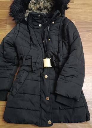 Фирменное пальто на девочку всего 150 грн