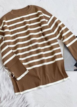 Теплый удлиненный свитер акриловый шерстяной в полоску свободного прямого кроя с разрезами9 фото