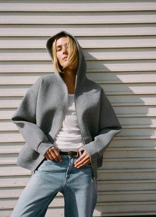 Трендовый бомбер zara