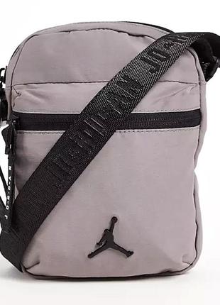 Nike jordan jumpman airborne crossbody bag 9a0631-g50 мессенджер сумка на плечо оригинал2 фото