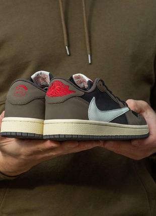 Кроссовки nike air jordan retro 1 low x travis scott8 фото