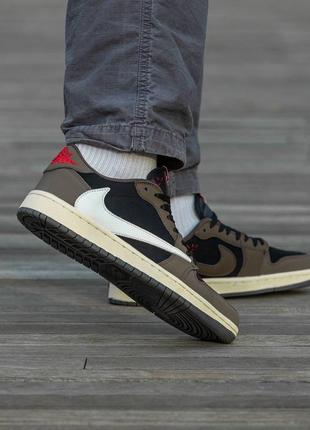 Кроссовки nike air jordan retro 1 low x travis scott5 фото