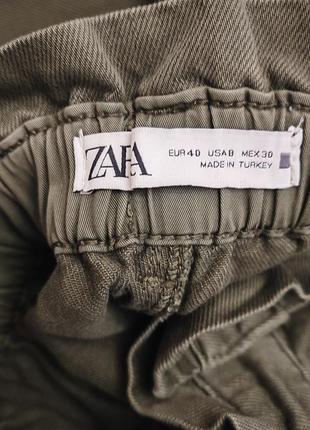 Джинсы цвета хаки zara размер 40 (л)/304 фото