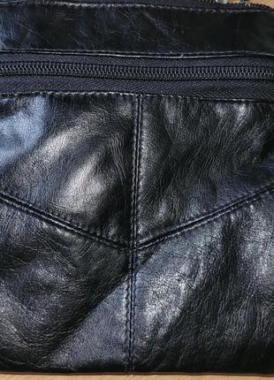 Кожаная маленькая сумочка кросс боди.