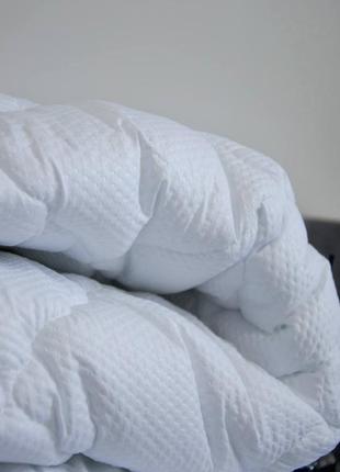 Зимнее теплое одеяло с гипоаллергенным наполнителем бамбуковое волокно3 фото