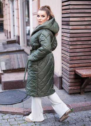 Стеганная стильная куртка под пояс с утеплителем - силикон 250 большого размера 46-48.50-52.54-56.4 фото