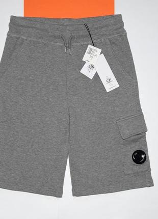 Оригінальні нові шорти c.p. company basic fleece cargo shorts cp італія