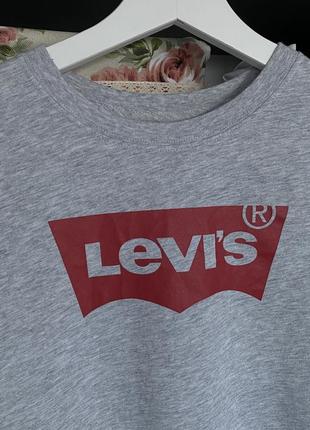 Футболка levi’s top укорочена2 фото