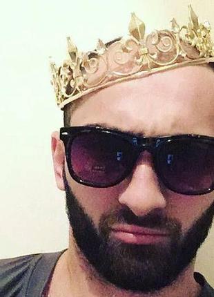 Круглая корона под золото с прозрачными камнями, высота 5,5 см