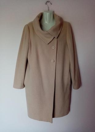 Красиве пальто