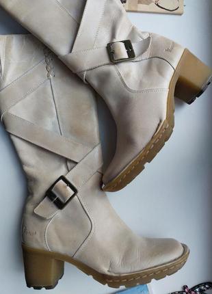 Женские кожаные сапоги dr.martens 38р., бежевые, натуральная кожа2 фото