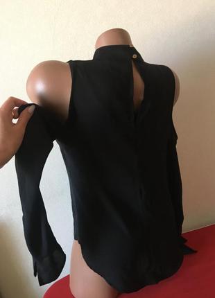 Черная шифоновая блуза с рукавом и чокером7 фото