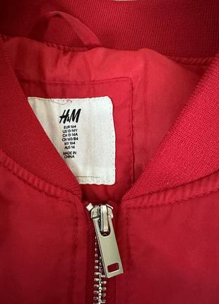 Куртка червона з нашивками осіня 13-14 років на зріст до 164 см3 фото