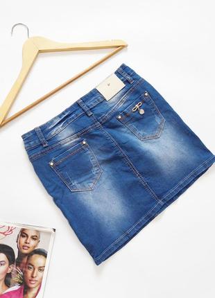 Женская джинсовая юбка мини со стразами от бренда m.b.j3 фото