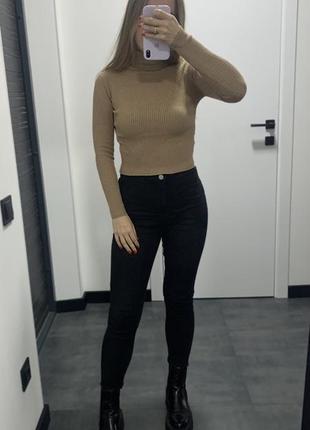 Укороченный гольф базового цвета3 фото