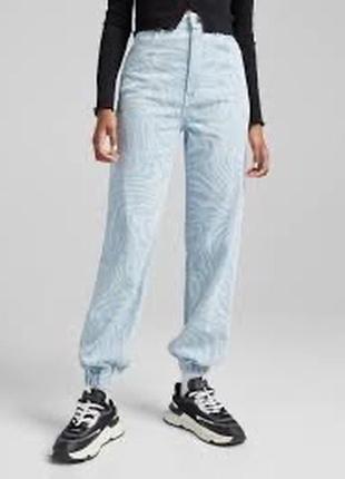 Джинси bershka