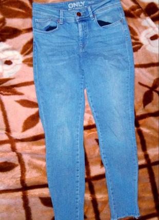 Якісні блакитні джинси з бавовни