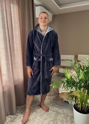 Стильний чоловічий махровий халат зі зручним капюшоном і двома глибокими кишенями6 фото