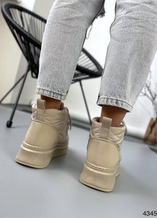 Дутики жіночі бежеві зимові черевики на шнурівці ботінки4 фото