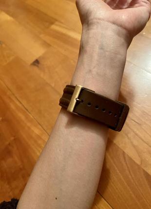 Ручний годинник guess, шоколадний колір. унісекс8 фото