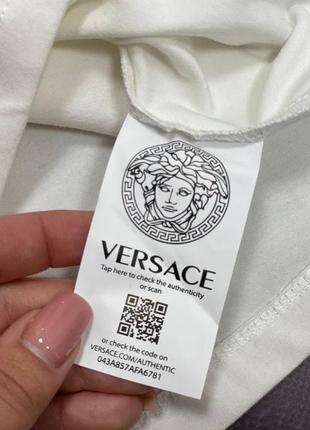 Женская футболка versace2 фото