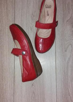 Туфли кожа clarks р.37