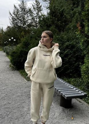 Спортивные костюмы на флисе2 фото