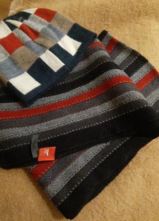 Тепла вовняна шапка бренд