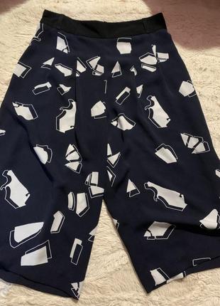 Стильные женские бриджи