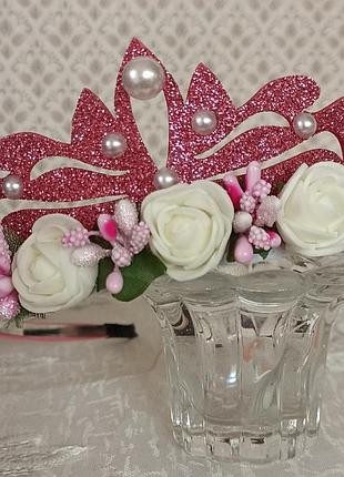 Коронка для дівчинки моде бути в різних кольорах