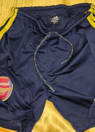 Спорт фирменные шорты трусы футбол adidas ф.к арсенал.152.8-12 лет.
