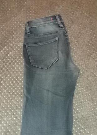Серые джинсы скинни от tally weijl1 фото
