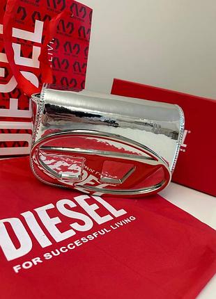 Лакова сумка diesel 3